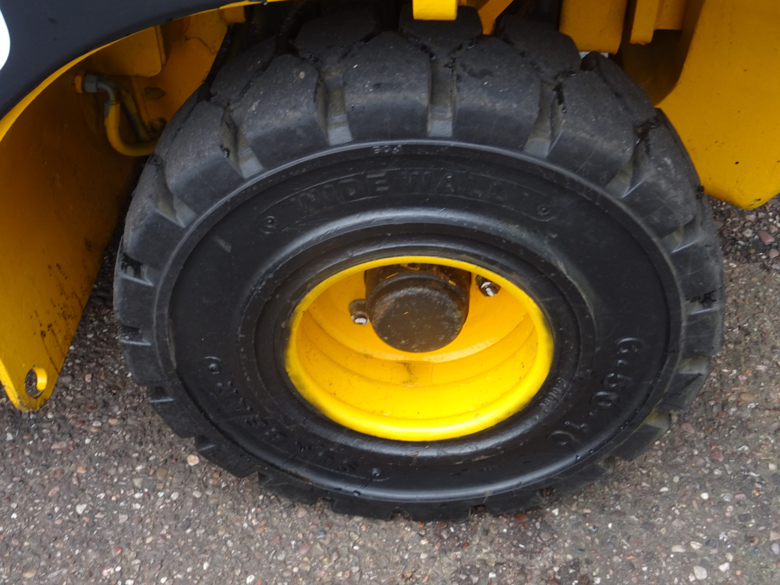 Carretilla elevadora JCB TLT30D - Image 2