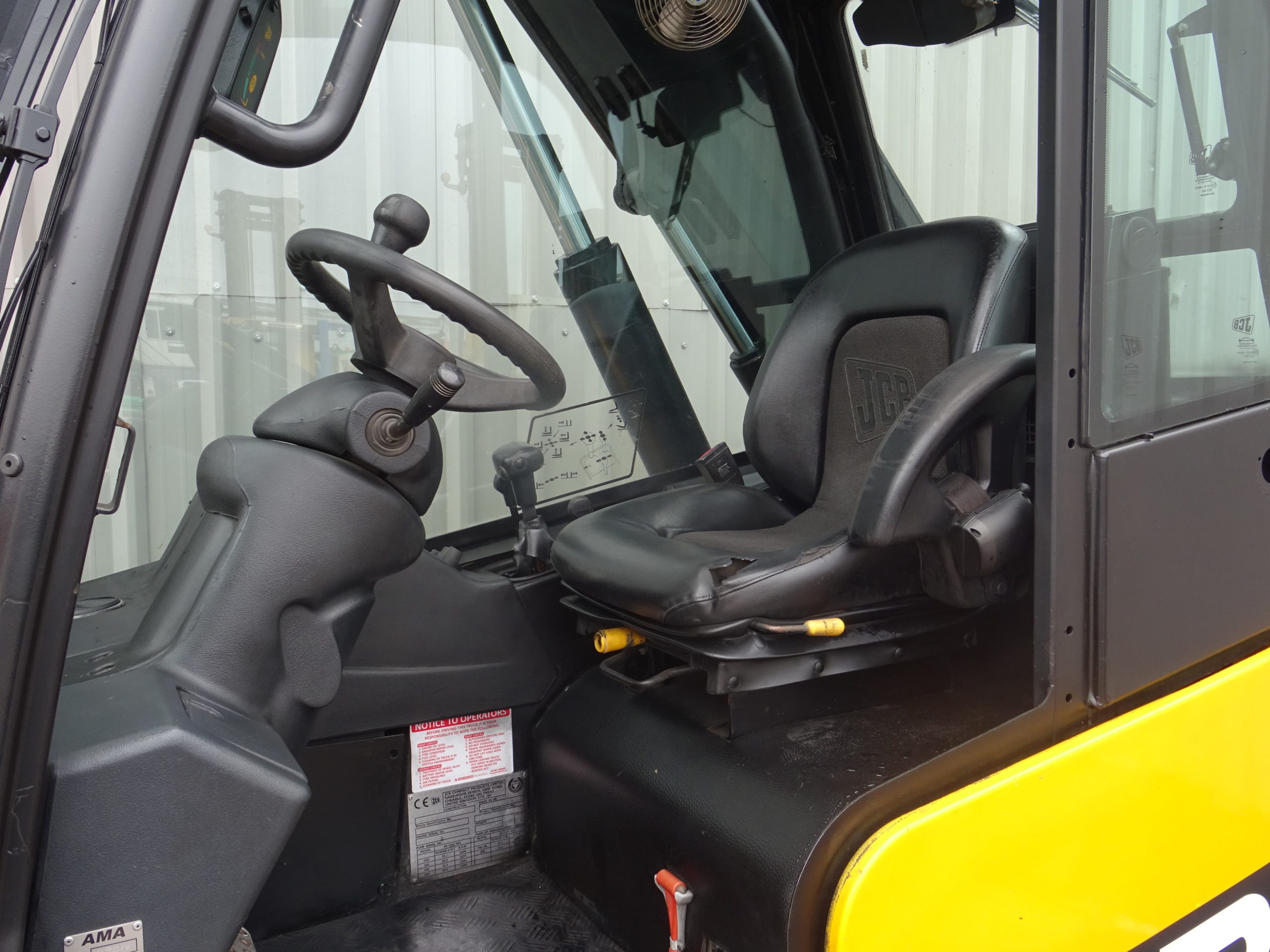 Carretilla elevadora JCB TLT30D - Image 3