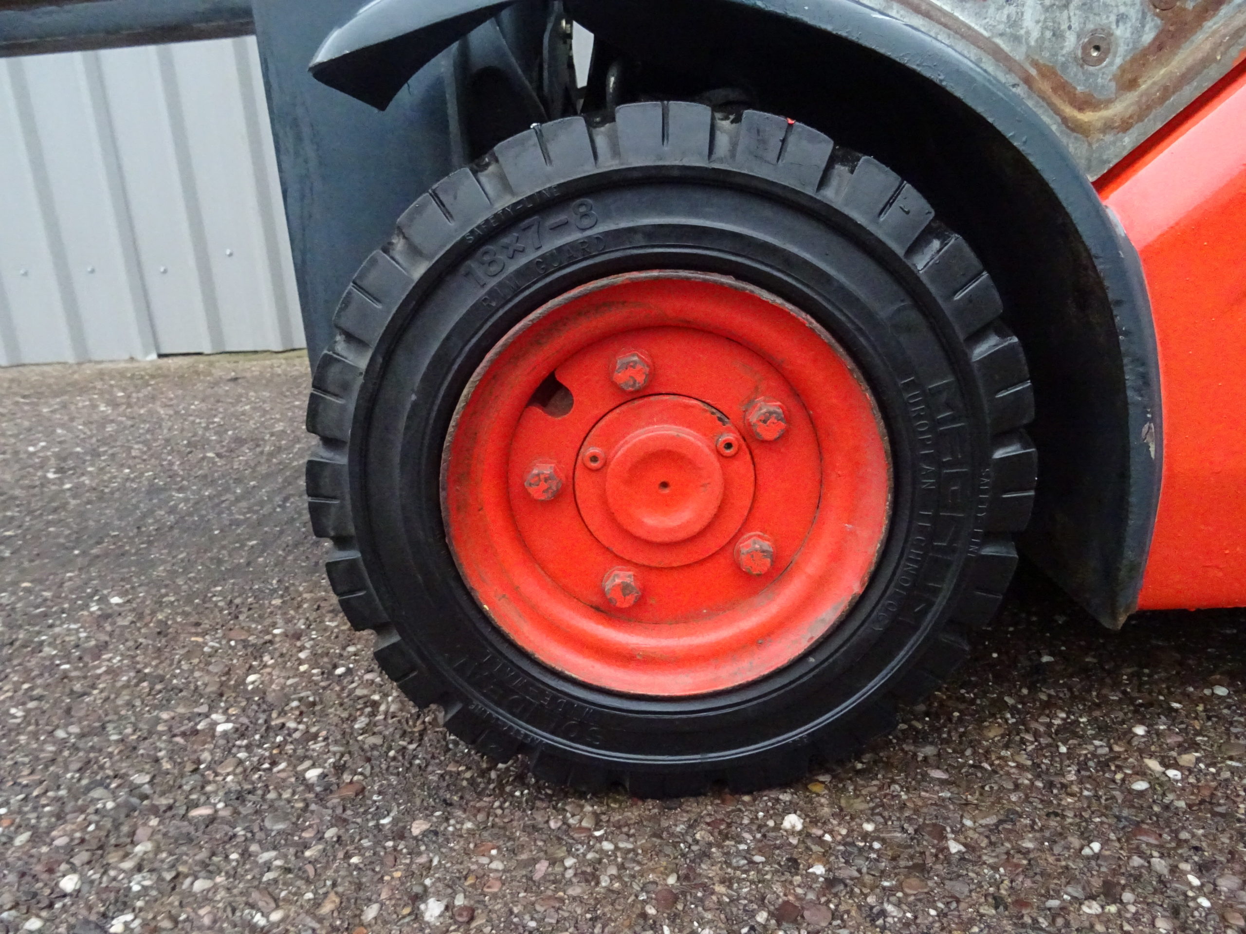 Carretilla elevadora eléctrica Linde E12 - Image 5