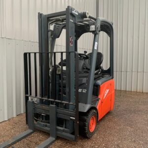 Carretilla elevadora eléctrica Linde E12