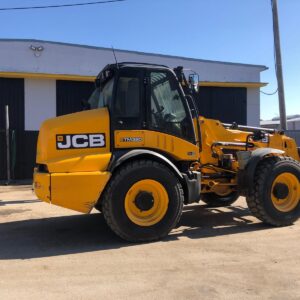 Manipulador telescópico JCB TM320 WT4F