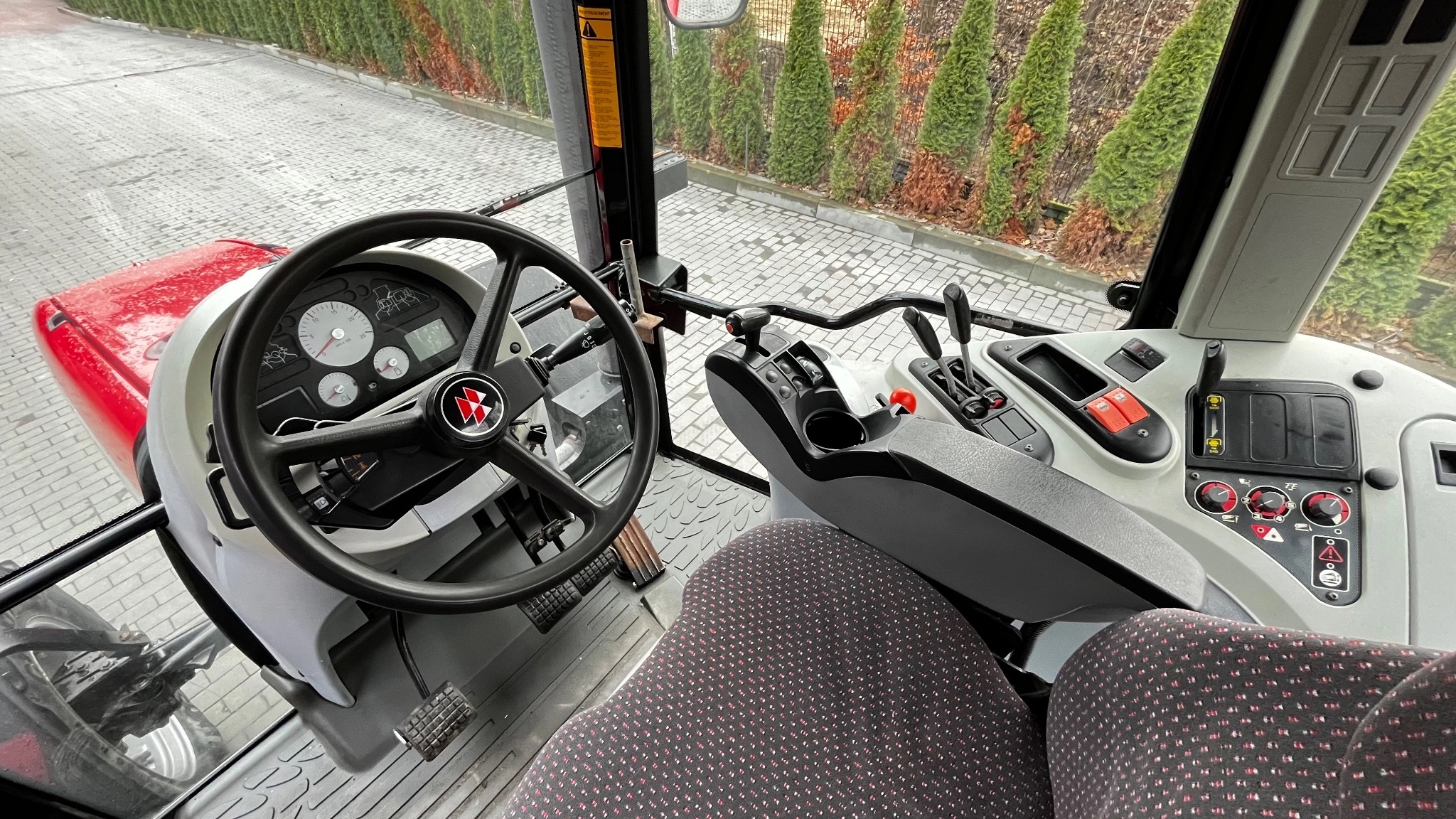 Tractores Massey Ferguson 6445 Dyna6 - Image 2